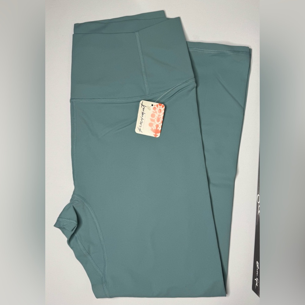 NWT Free People FP Movement Never Better High Rise Leggings Eucalyptus Size L - Picture 2 of 9